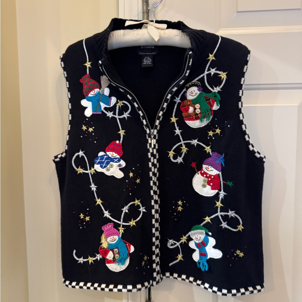 Holiday Snowman Embroidered‎ V-Neck Sweater Vest PL